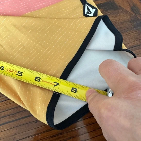 Volcom bundle - Picture 3 of 8